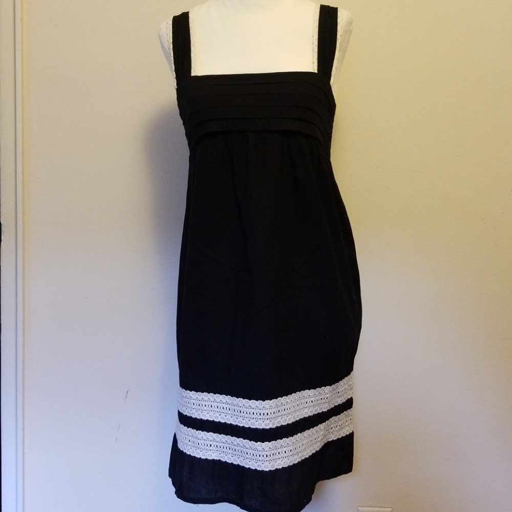 Kimchi & Blue Dress w/ Pleating and Lace Detail